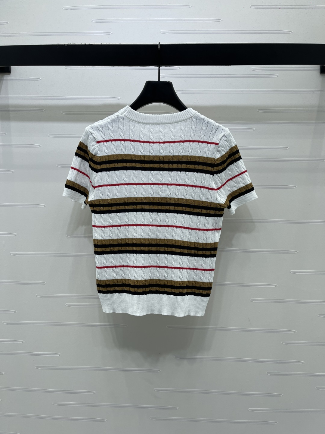 Women's short sleeves